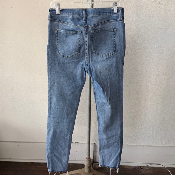 Free People Skinny Ankle Jeans Size 30 - Picture 3 of 3